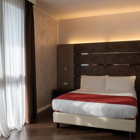Cavallo Hotel Noventa Di Piave Esterno foto
