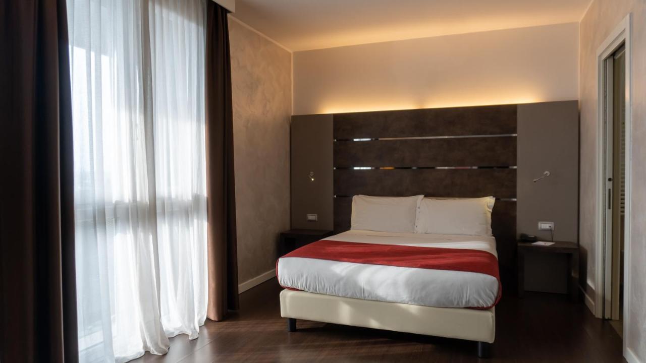 Cavallo Hotel Noventa Di Piave Esterno foto