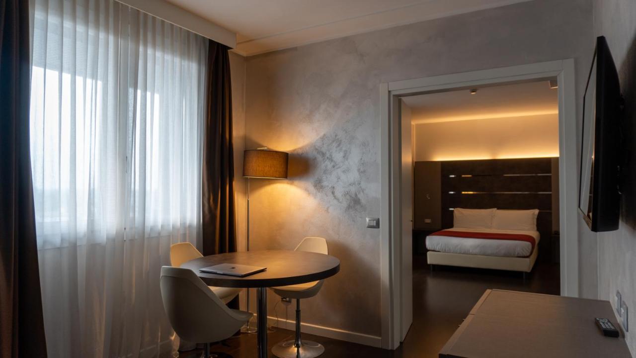 Cavallo Hotel Noventa Di Piave Esterno foto
