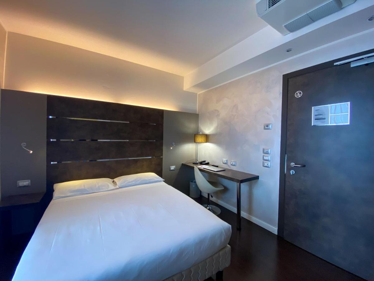Cavallo Hotel Noventa Di Piave Esterno foto